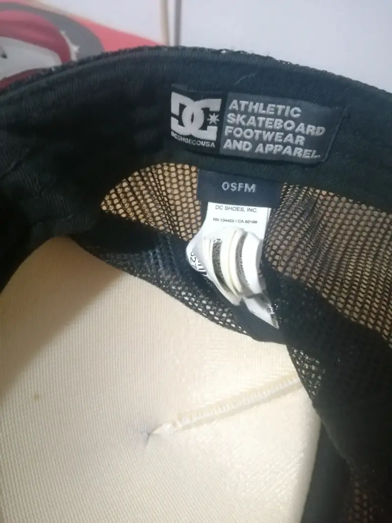 Gorra Trucker DC Shoes Blanca y Negra - 4