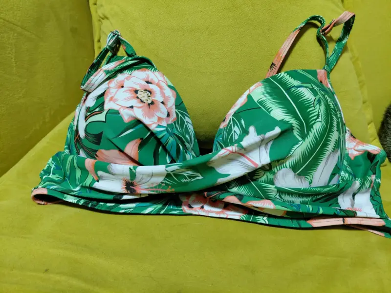 Bikini verde floral para mujer - 1