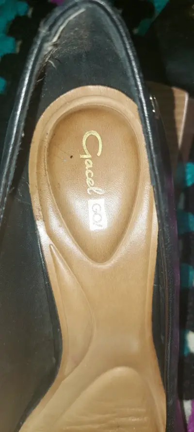 Zapatos de tacón negro Gacel con diseño elegante - miniatura 4