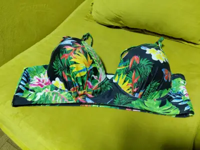 Bikini tropical estampado floral - miniatura 3