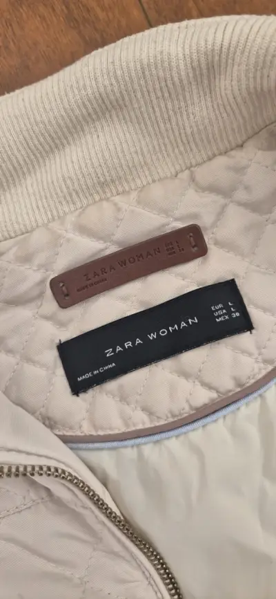 Chaleco acolchado blanco Zara Woman talla L - miniatura 1