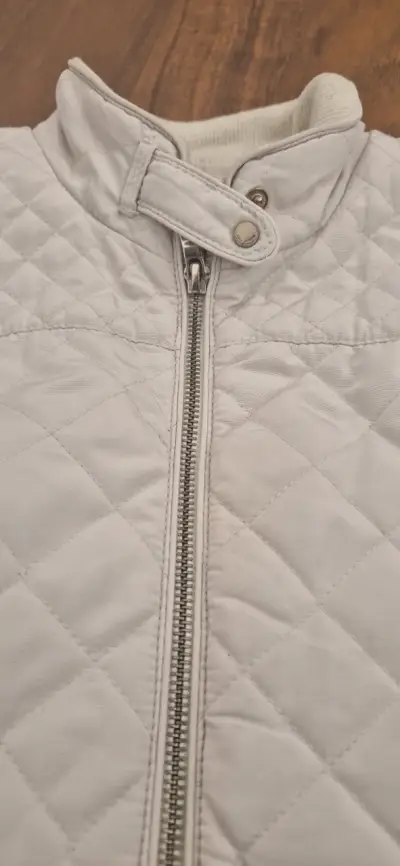 Chaleco acolchado blanco Zara Woman talla L - miniatura 2