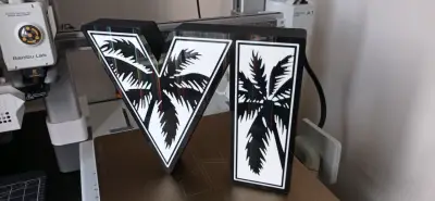 Caja de Luz LED de Grand Theft Auto VI (GTA VI) - miniatura 2