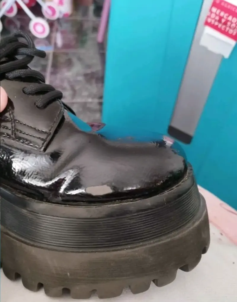 Zapatos de plataforma negros de charol para mujer - 4
