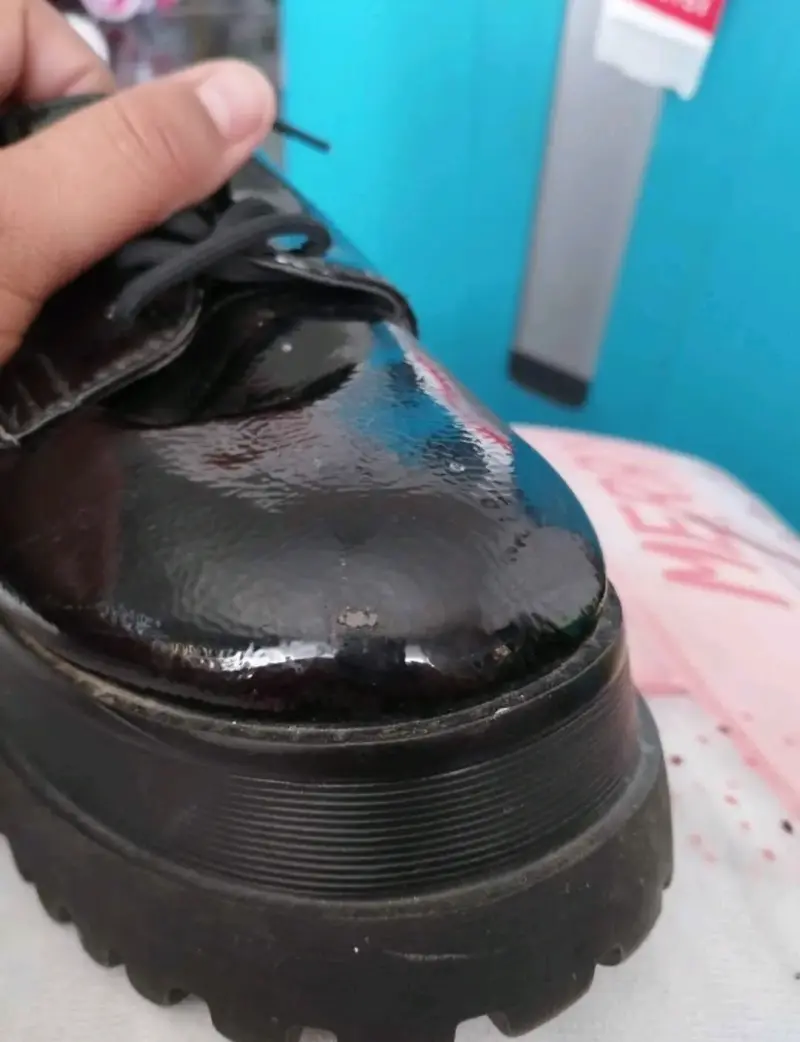 Zapatos de plataforma negros de charol para mujer - 5