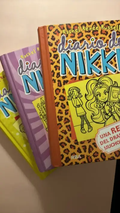 Set de libros Diario de Nikki 7, 8 y 9 - miniatura 2