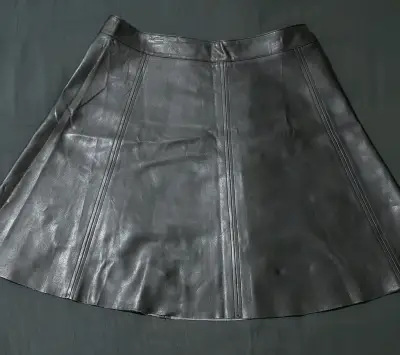 Falda de cuero negra H&M talla 42 - miniatura 1