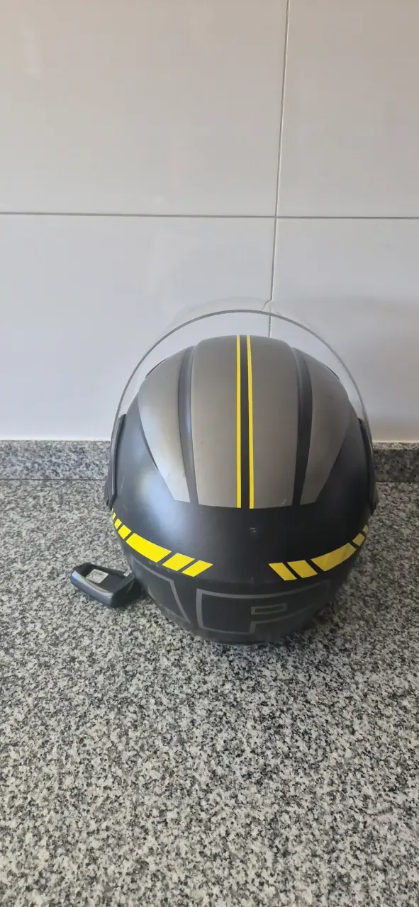 Casco de moto AGV con intercomunicador - 2