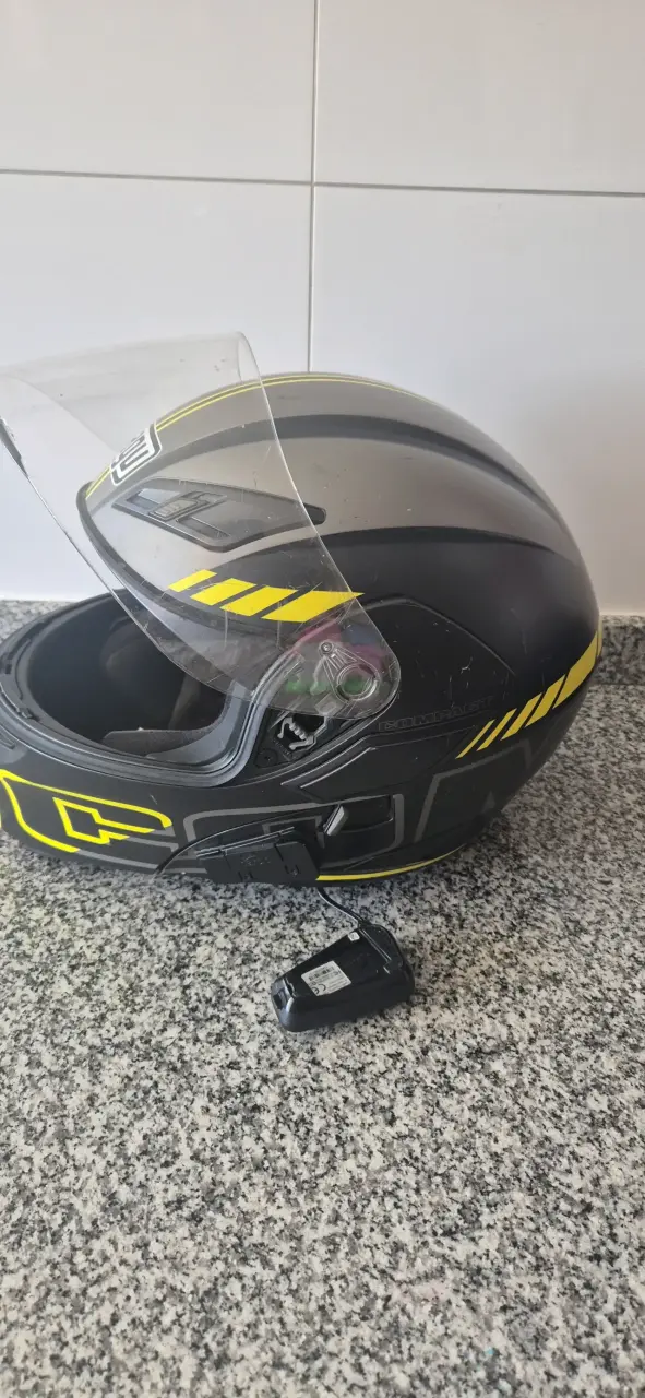 Casco de moto AGV con intercomunicador - 4
