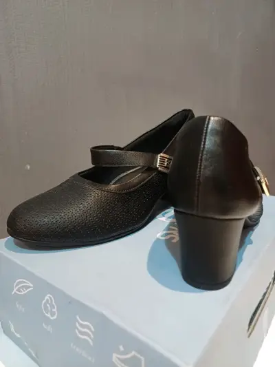 Zapatos de tacón bajo negros Piccadilly - miniatura 1