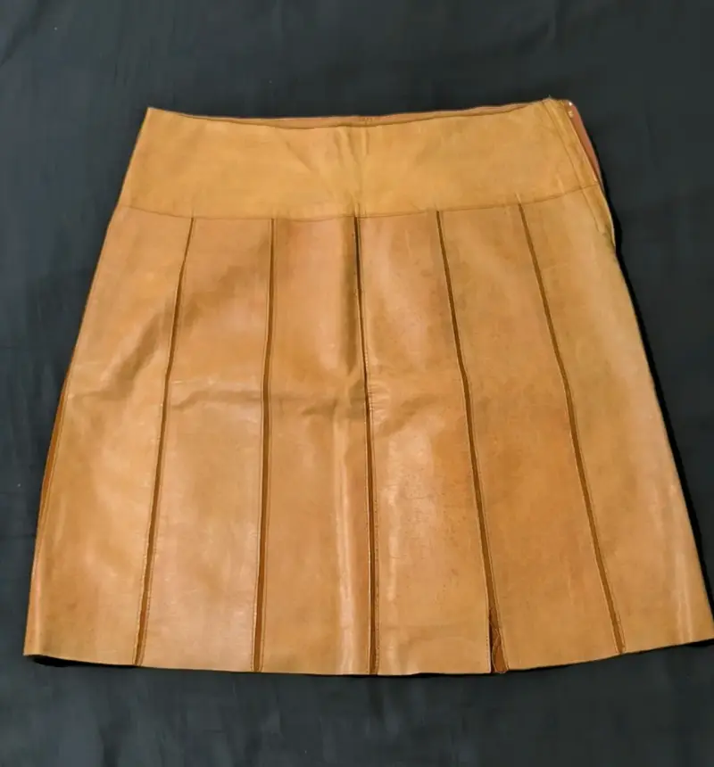 Falda corta de cuero marrón para mujer - 1