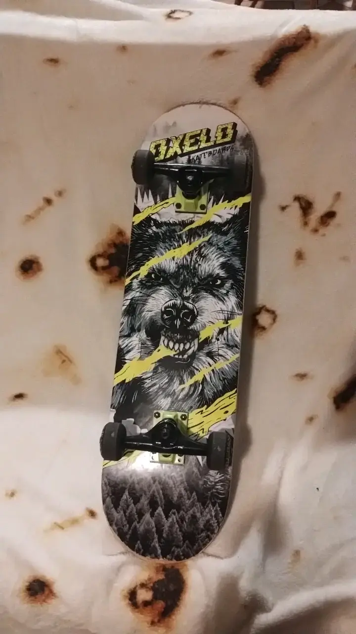 Skateboard Oxelo con diseño de lobo - 1
