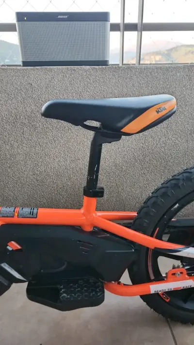 Bicicleta eléctrica para niños KTM naranja - miniatura 1