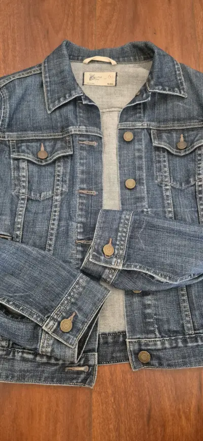 Chaqueta de mezclilla azul para mujer - miniatura 2