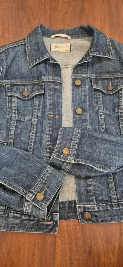 Chaqueta de mezclilla azul para mujer - miniatura 3