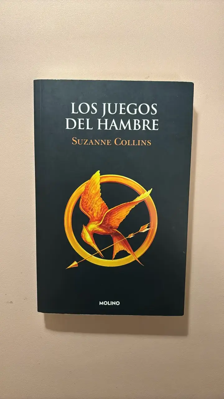 Libro Los Juegos del Hambre - 1