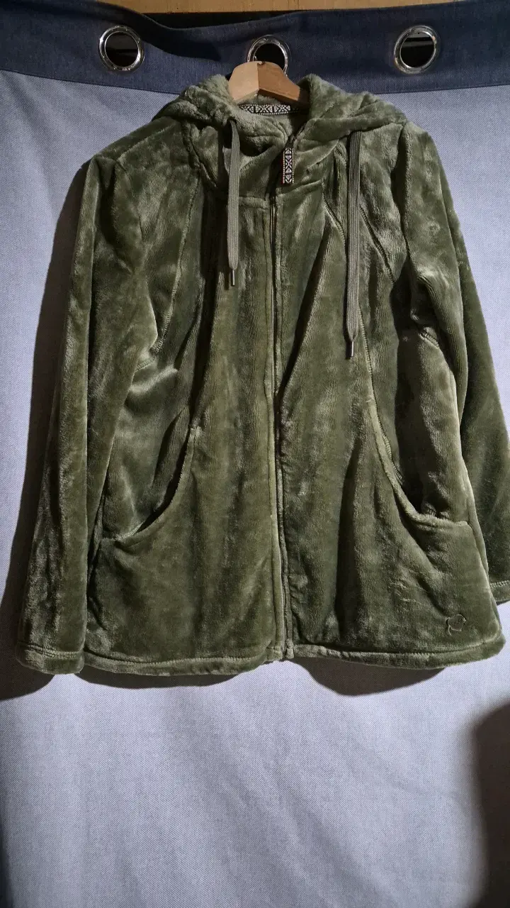 Chaqueta de felpa verde con capucha Doo Australia