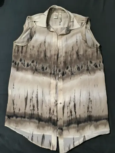 Blusa sin mangas MNG estampada en tonos tierra - miniatura 1