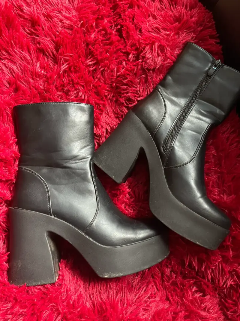 Botines de cuero negro con plataforma alta - 2