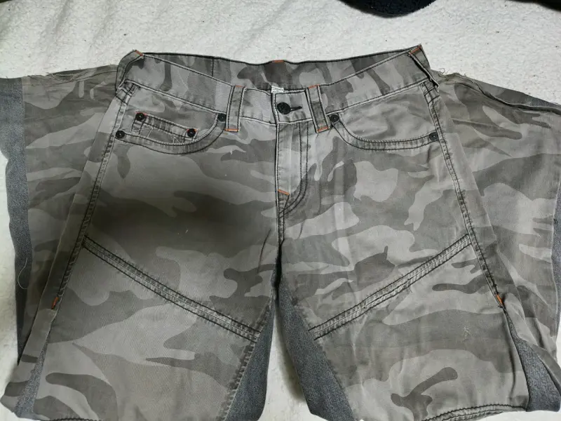 Pantalones camuflados True Religion para hombre - 1
