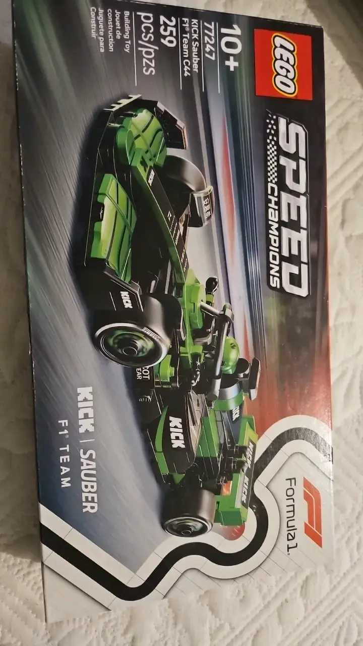 LEGO Speed Champions KICK Sauber F1 Team C44