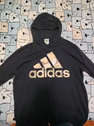 Polerón con capucha Adidas negro estampado - miniatura 1
