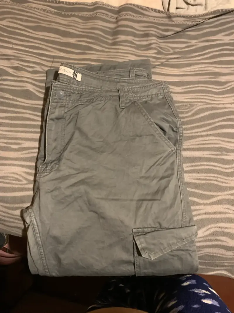 Pantalones cargo gris - 2
