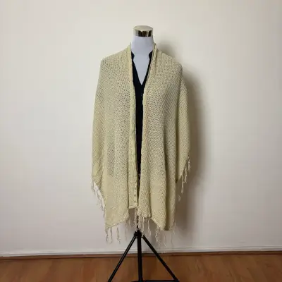 Capa tejida calada con flecos – talla única - miniatura 1