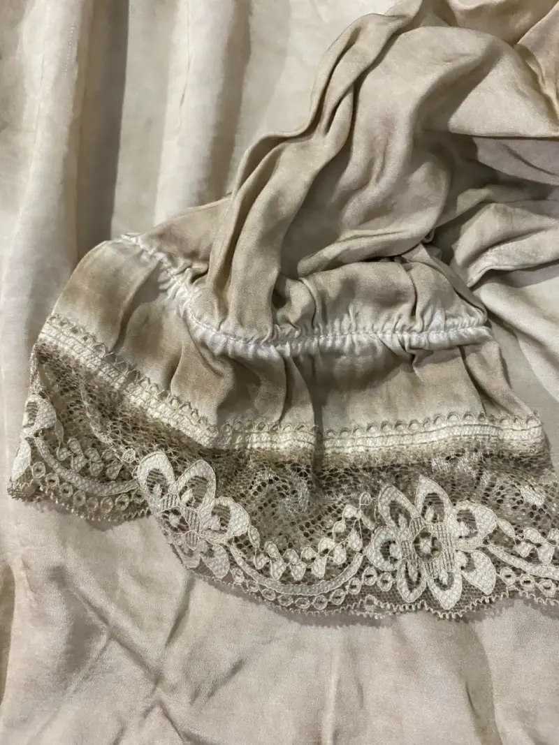 Blusa beige con encaje Italia Moda - 3