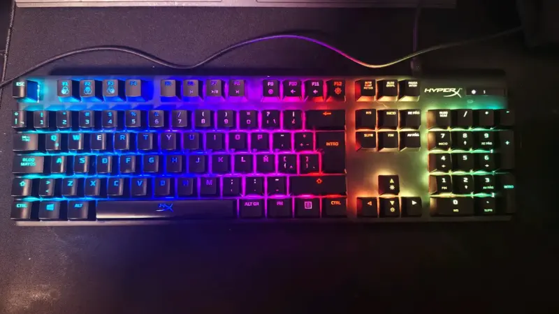 Teclado mecánico HyperX Alloy Origins RGB - 1