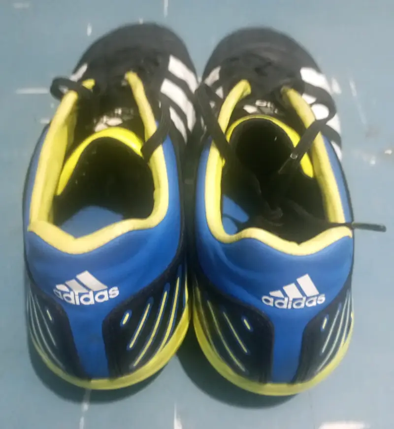 Botines de Rugby Adidas negros con amarillo - 2