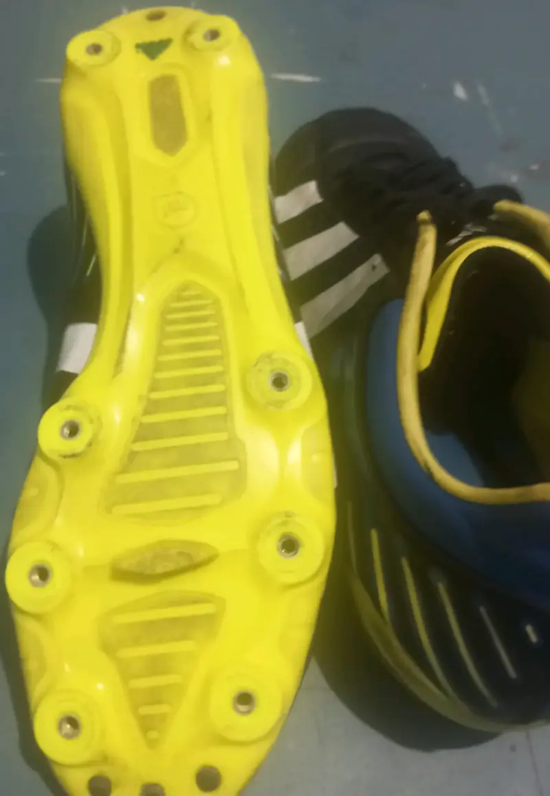 Botines de Rugby Adidas negros con amarillo - 3