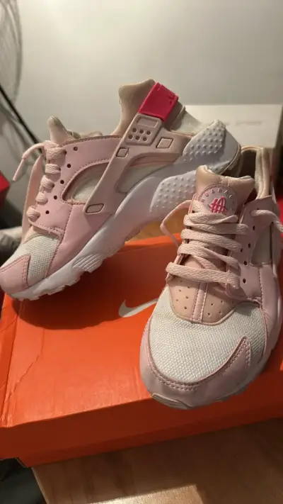 Zapatillas Nike Huarache Rosadas para Mujer - miniatura 1