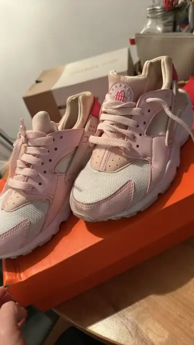 Zapatillas Nike Huarache Rosadas para Mujer - miniatura 3