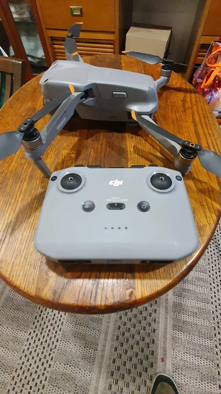 Drone DJI Air 2S con control remoto - 3