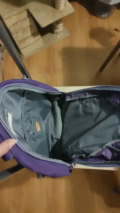 Mochila morada Saxoline con múltiples bolsillos - miniatura 3