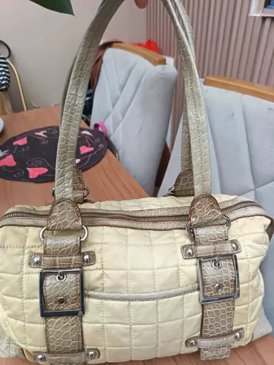 Cartera de hombro biege y café Kathy Van Zeeland - miniatura 1