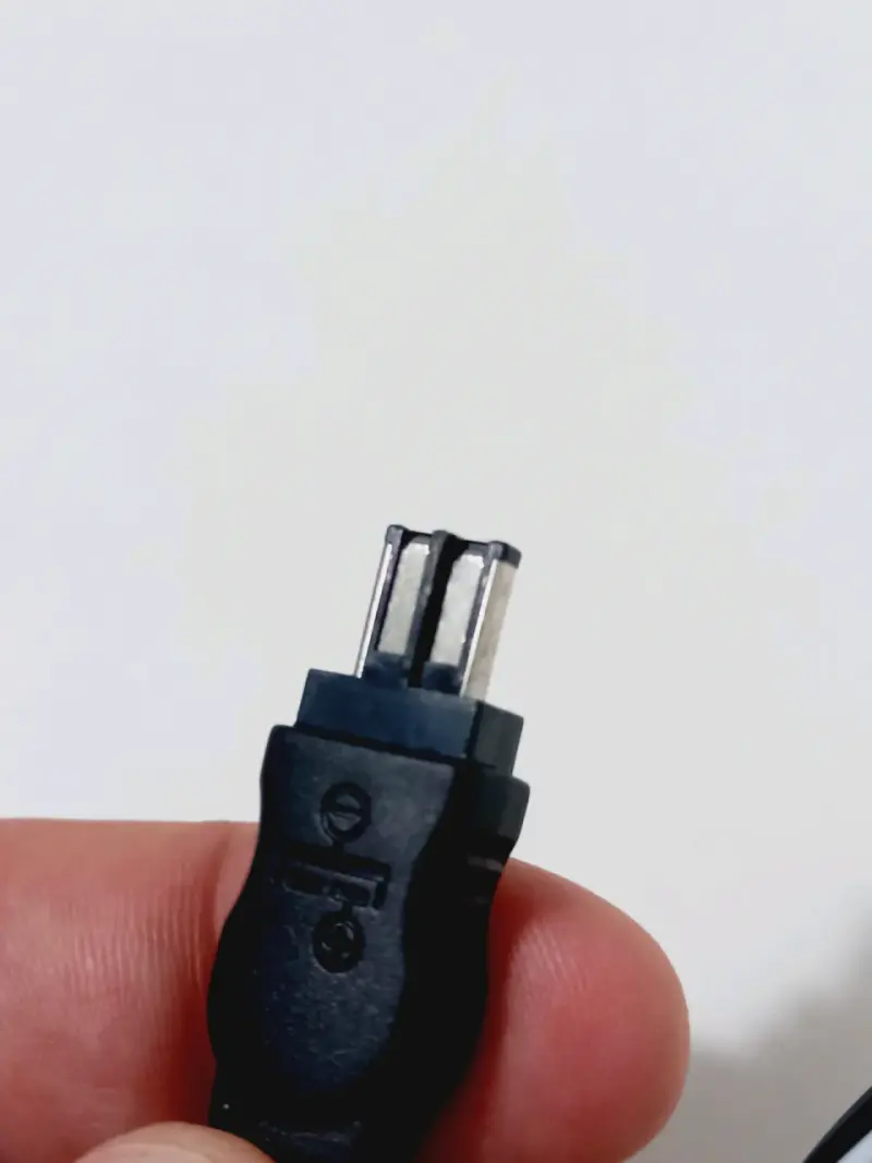 Cargador Sony Handycams AC-L15A - 1