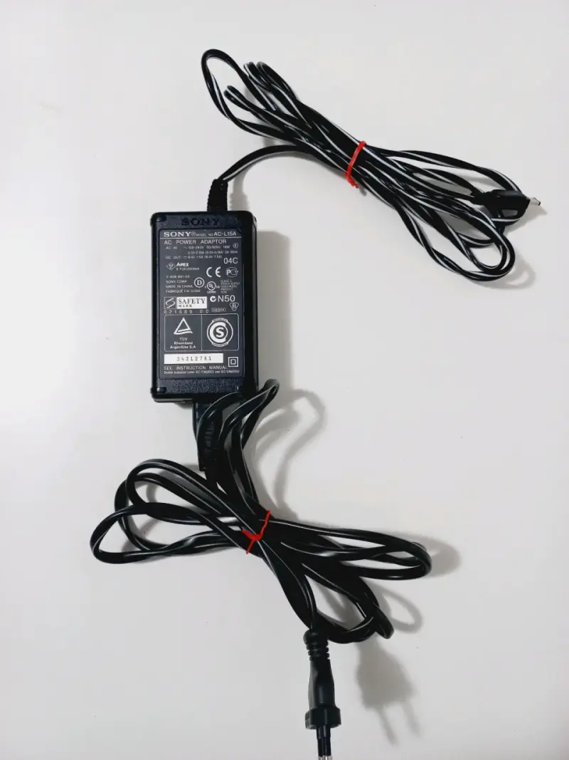 Cargador Sony Handycams AC-L15A - 2