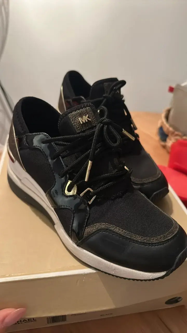 Zapatillas negras Michael Kors para mujer - 1