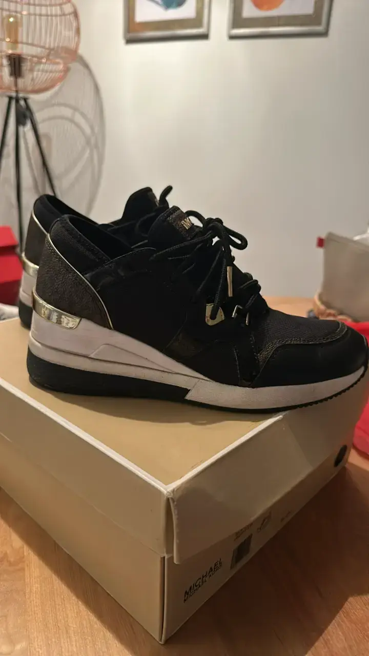 Zapatillas negras Michael Kors para mujer - 2