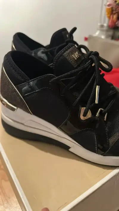 Zapatillas negras Michael Kors para mujer - miniatura 5