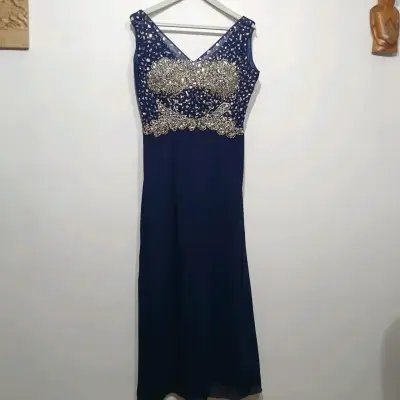Vestido de fiesta azul con pedrería - miniatura 1