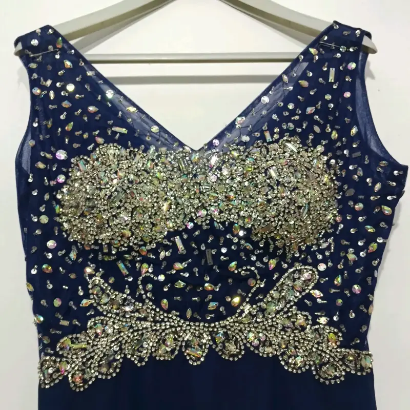 Vestido de fiesta azul con pedrería - 3