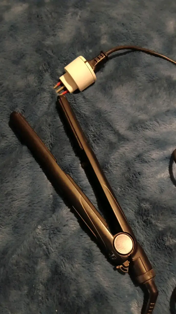 Plancha de Pelo Remington Negra - 2