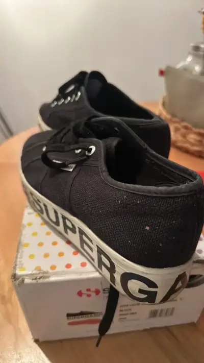 Zapatillas negras Superga con plataforma - miniatura 3