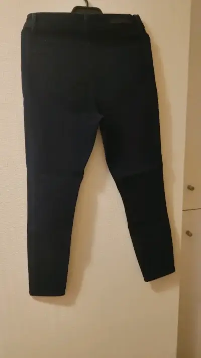 Pantalones de mezclilla negros talla 42 - miniatura 2