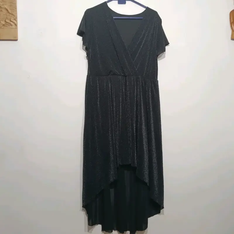 Vestido negro brillante talla 1XL - 2