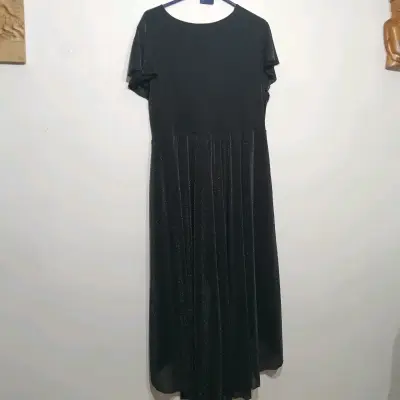 Vestido negro brillante talla 1XL - miniatura 3