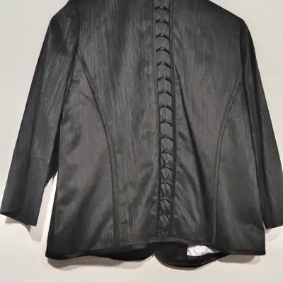 Blazer negro elegante para mujer - miniatura 3